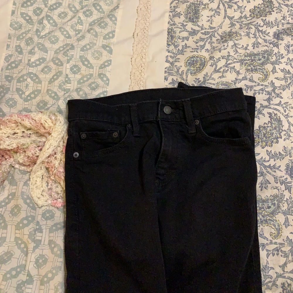 Levi’s 711 in black